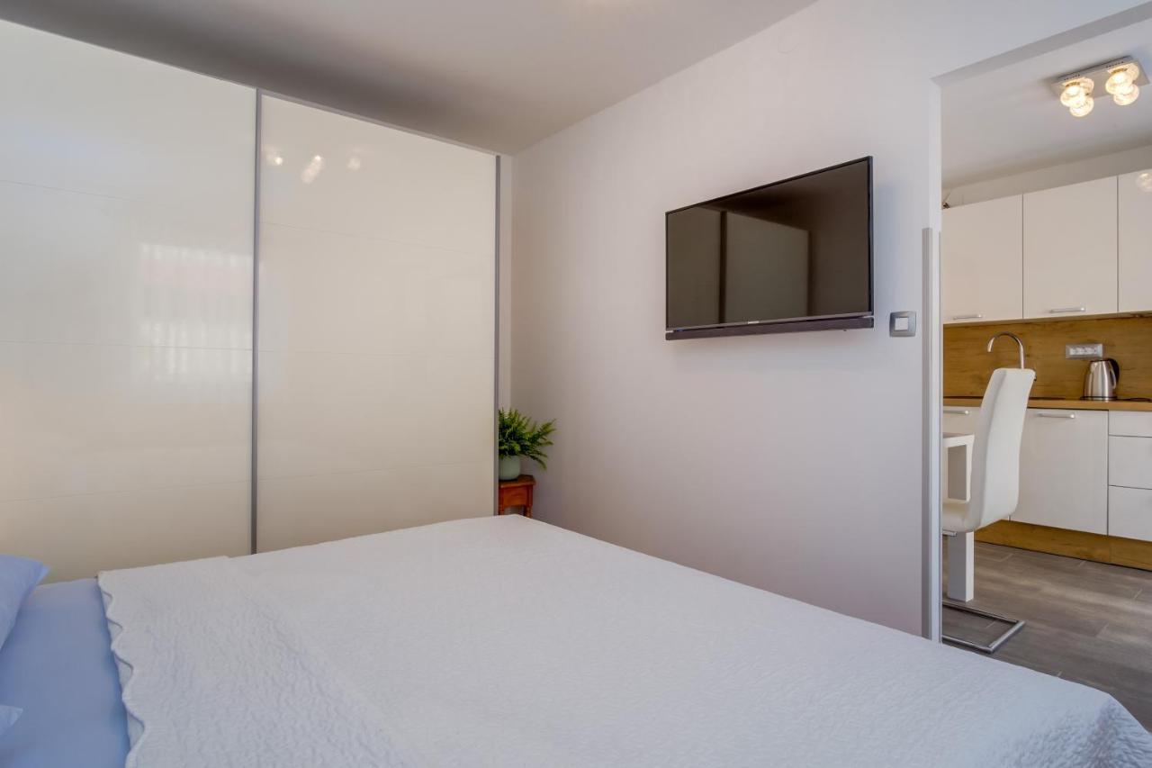 Leonida Apartment Mali Lošinj Exterior foto