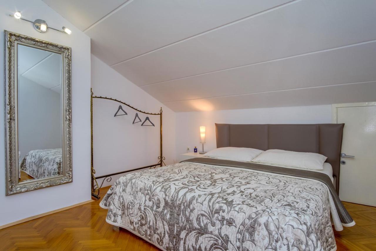 Leonida Apartment Mali Lošinj Exterior foto
