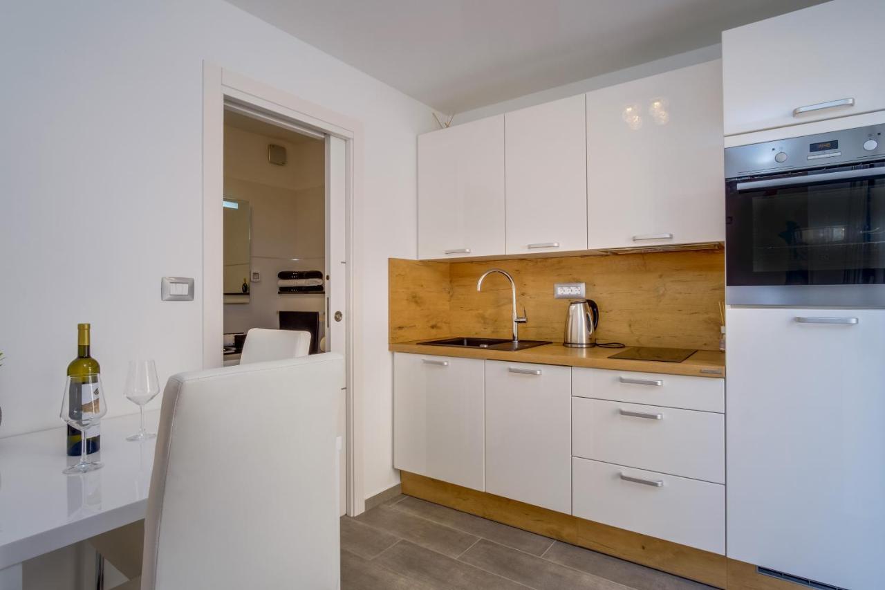 Leonida Apartment Mali Lošinj Exterior foto