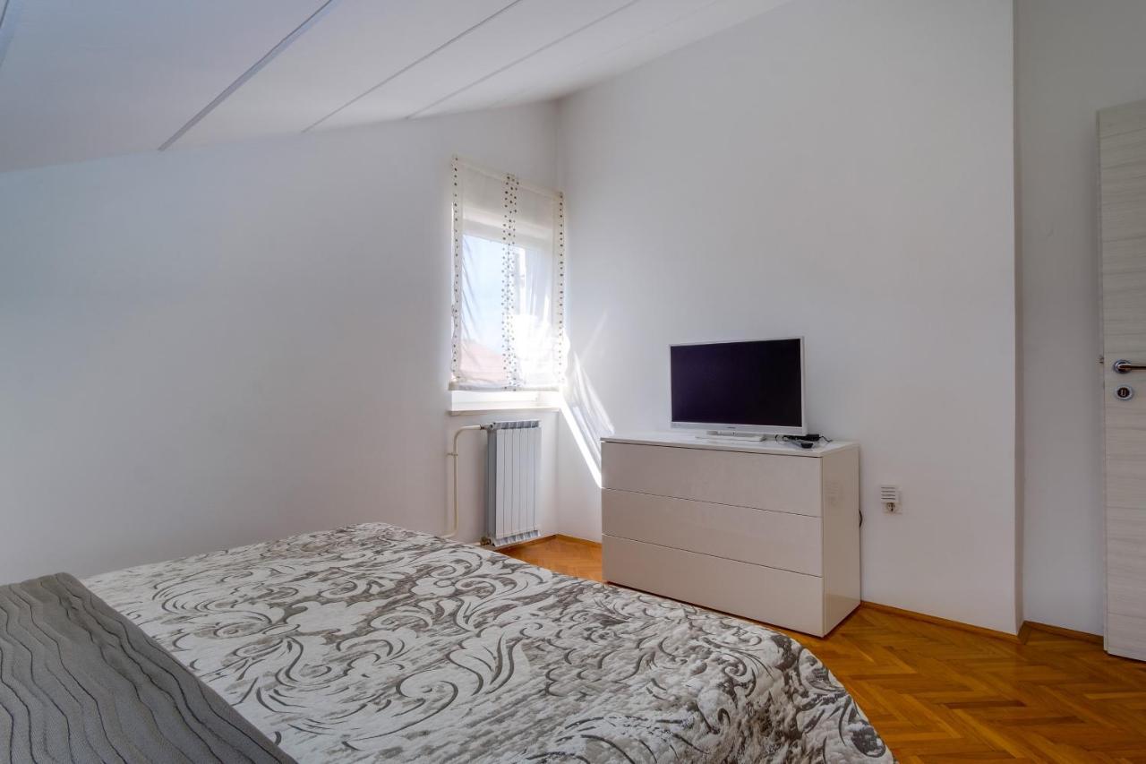 Leonida Apartment Mali Lošinj Exterior foto