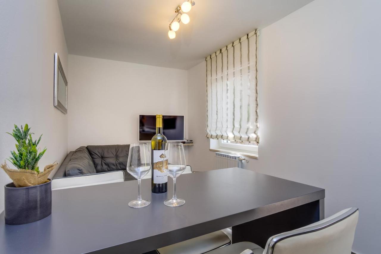 Leonida Apartment Mali Lošinj Exterior foto