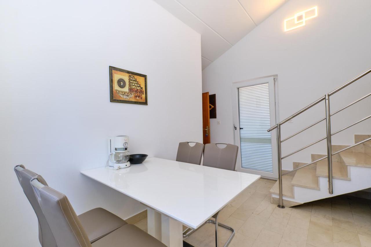 Leonida Apartment Mali Lošinj Exterior foto