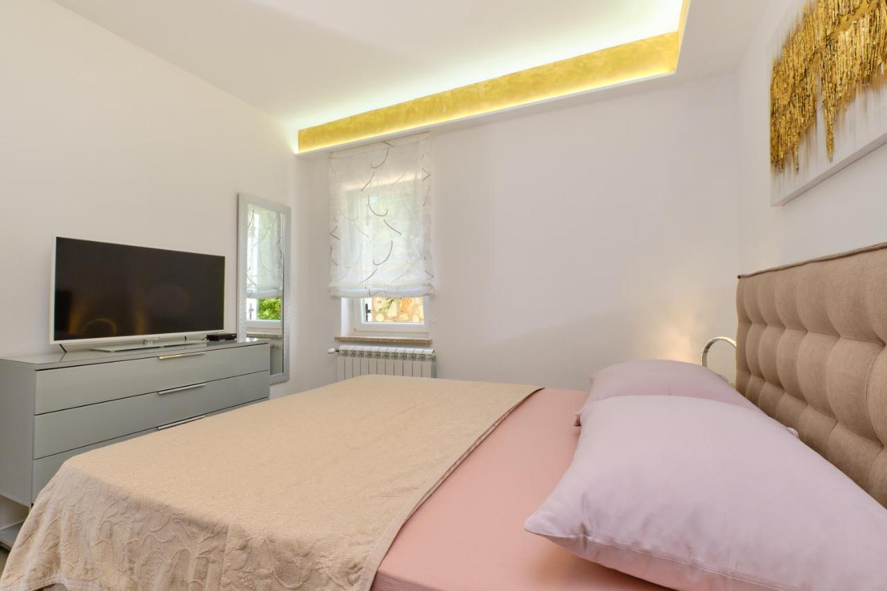 Leonida Apartment Mali Lošinj Exterior foto