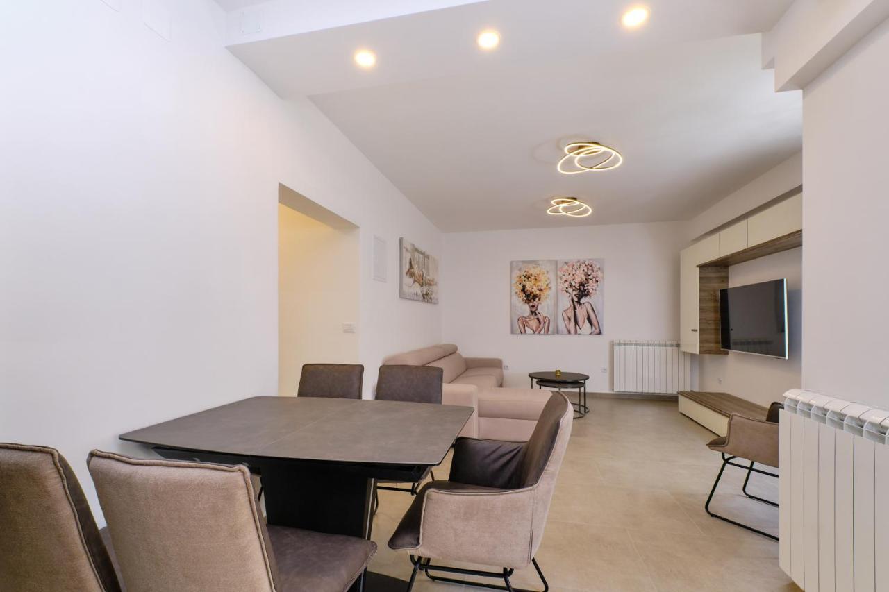 Leonida Apartment Mali Lošinj Exterior foto